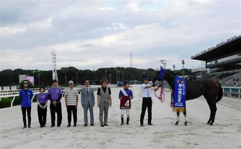 【地方競馬】ラッキードリームが園田の姫山菊花賞制覇 4番手から豪脚発揮で重賞10勝目うま屋デイリースポーツ Online