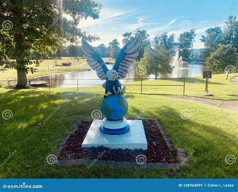 Desoto County Veterans Park Statue Southaven Mississippi Editorial