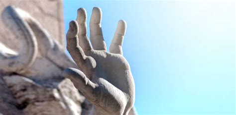 3600 Hand Stone Statue Stock Photos Pictures And Royalty Free Images