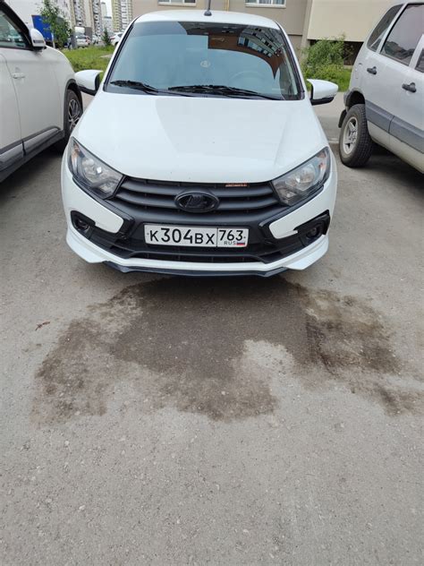 Облицовки птф переднего бампера — Lada Гранта (2G) FL, 1,6 л, 2020 года ...