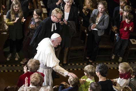 U.S. Lutherans ratify Catholic interfaith document | America Magazine