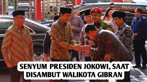 Saat Kedatangan Presiden Jokowi Di Solo Disambut Walikota Gibran Youtube