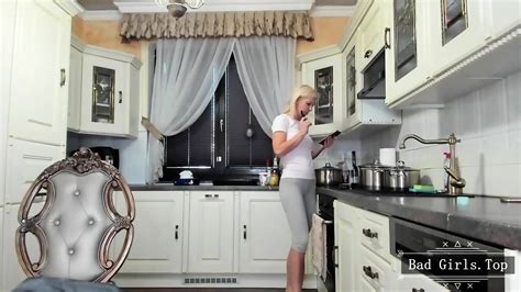 Big Ass And Huge Boobs Blonde Milf Home Tease