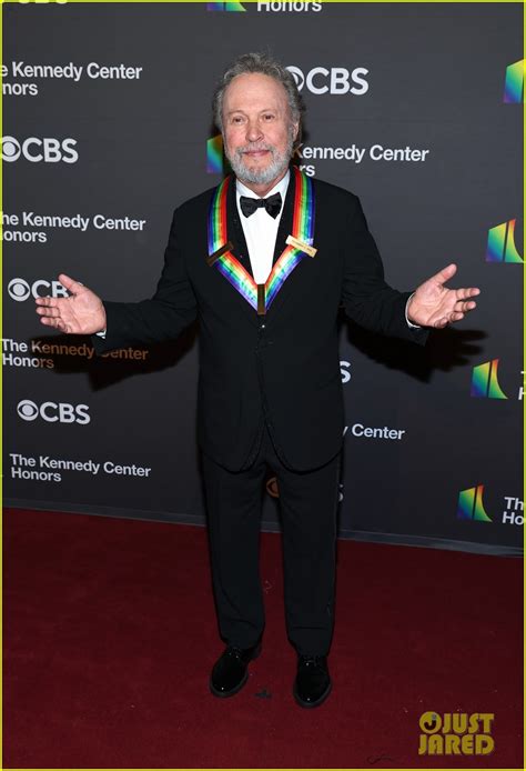 Queen Latifah, Billy Crystal, Dionne Warwick Honored at Kennedy Center ...