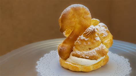 Cisnes De Pasta Choux Exquisito Y Elegante Para Ocasiones Especiales