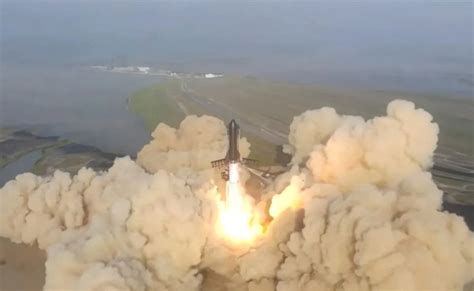 Watch Spacexs Starship Worlds Biggest Rocket Explodes During Test