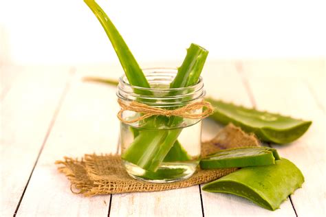 7 Aloe Vera Face Mask For Bright And Beautiful Skin