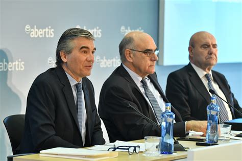 Abertis anuncia 3 400 millones de inversión este año ninguno en España