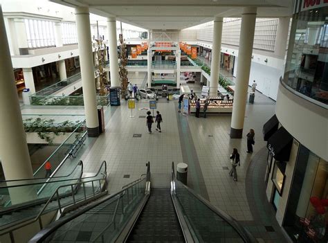 History Of Southdale Center The First Modern American Shopping Mall