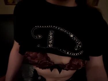 無修正FC2 PPV 4520697 フォロワーのガルバ店員21に凸店で一緒に飲む店の子の約束断らせる路上でSEX確定濃厚種付け完 Jav Porn Korean bj Korean