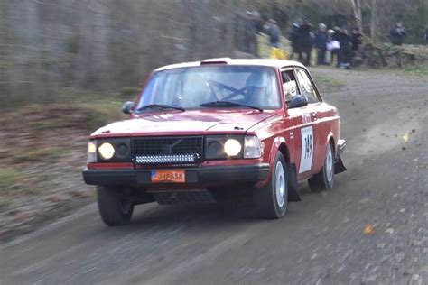 VOLVO 240