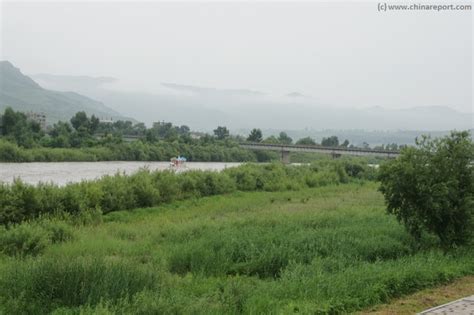 Tumen-Namyang Sino-Korean Friendship Bridge (2) The River