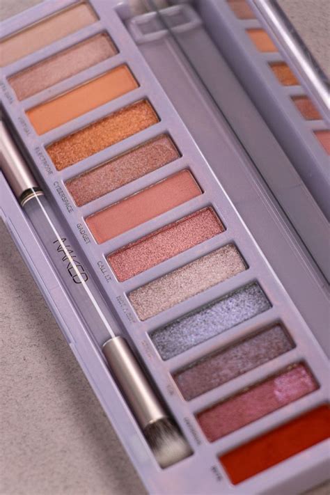 Urban Decay Naked Cyber Lidschattenpalette Carina Teresa Beauty Blog