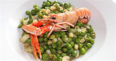 Montse femcuinetes PÈSOLS AMB SÍPIA I ESCAMARLANS EL MERCAT DE LA