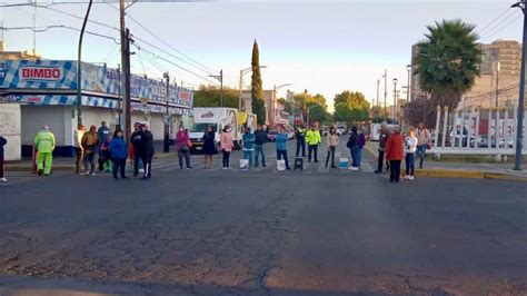 Habitantes de la colonia Santa Inés bloquean por falta de agua en