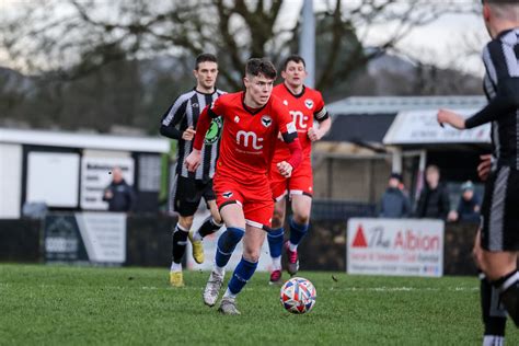 GALLERY: Kendal Town FC 6 - 1 FC Isle of Man - FC Isle of Man