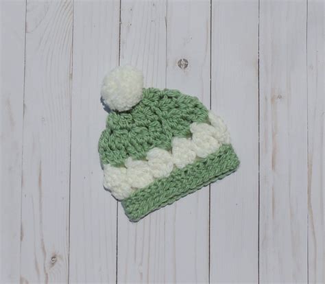 Clothing & Accessories :: Hats :: Hat Accessories :: Crochet Baby Pom Pom Hat