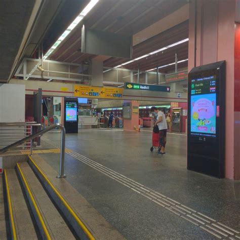 Redhill Mrt Station Ew18 Rail Station In Singapore