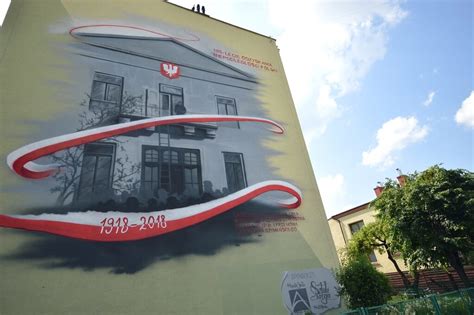 Mural Patriotyczny Mural W Rocznic Odzyskania Niepodleg O Ci Polski