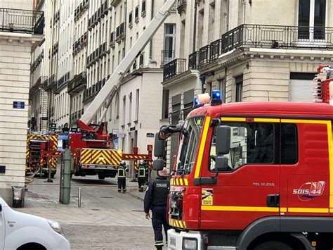 En Images À Nantes Les Longues Heures De Lutte Contre Lincendie Dun