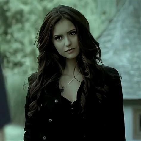 Pin Em Nina Dobrev Vídeo Diário De Um Vampiro Engraçado Filmes De Vampiros Personagens De