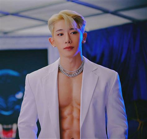 Pin By Allypally Glenconner On Wonho Wonho Abs African Braids