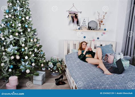 Blonde Model In Green Lingerie Stock Image Image Of Phone Heels