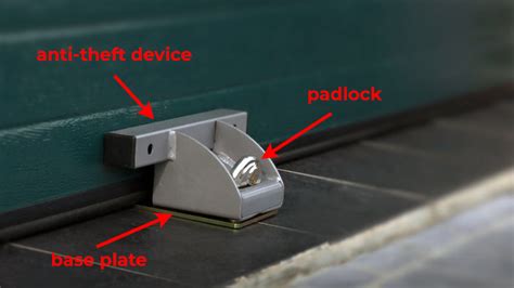 3 Secure Ways To Lock Your Garage Door From The Outside Dailyhomesafety