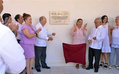 Develan placa en honor al Dr Gonzalo González Calzada en la DACS El