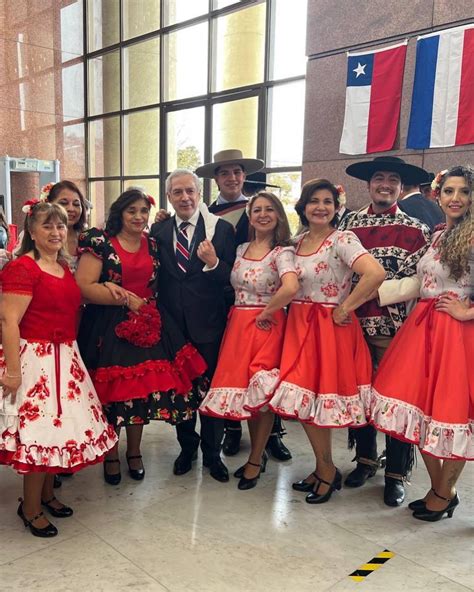 Senadora Fabiola Campillai Bail Una Cueca En El Congreso Nacional