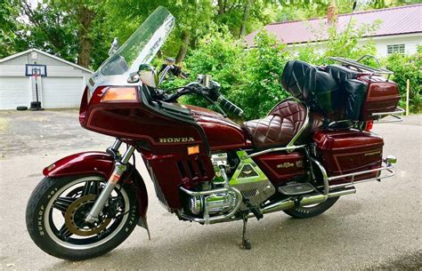 1983 Honda Goldwing Gl1100 Interstate Motorcycle Buyers Guide Honda Gold Wing Gl1100 Gl1100ltd