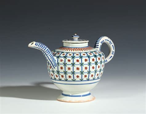 AN ENGLISH DELFT CHEQUERED TEAPOT | Rare Ceramics