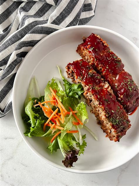 The Best Easy Low Carb Meatloaf Recipe (with Beef) - Fresh Fit Kitchen