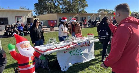 Santa Maria High School Celebrates Week Before Finals With Winter Fair