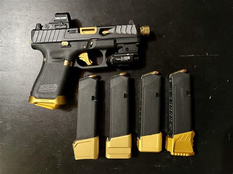 Glock 19 Custom Gold