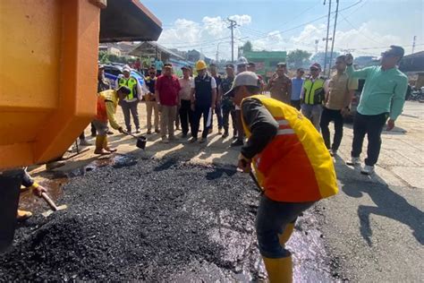 Persen Jalan Di Jabar Rusak Pemprov Targetkan Perbaikan Tuntas