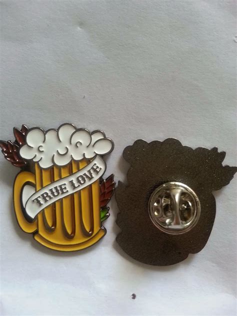 30mm custom pin badge, medal, button badge, lapel pins-in Badges from ...