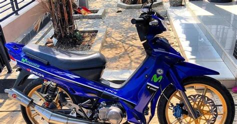 Modifikasi Motor Fiz R Warna Biru