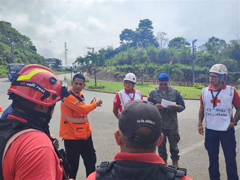 Riesgos Ecuador On Twitter Napo En Puertonapo Junto A Los Actores