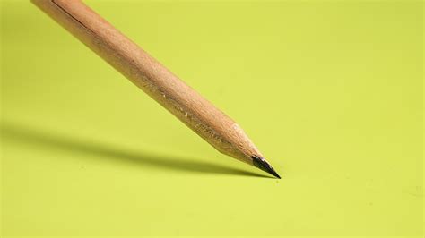 3 Ways to Make a Pencil - wikiHow