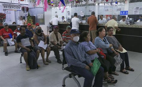 Cancunenses Abarrotan El Ayuntamiento Para Realizar El Pago De Predial