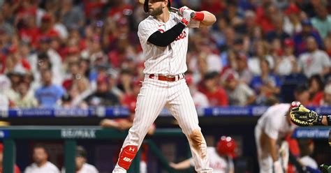 MLB roundup: Bryce Harper returns, drives in 2 in Phils' win | Reuters