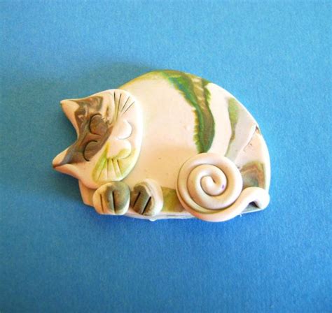 Polymer Clay Marbled Sleeping Cat Brooch Or Magnet Etsy Polymer