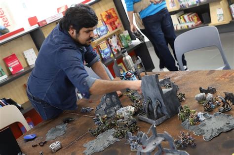 Juegos De Mesa Talleres Y Emprendimientos Geek Llegan A La Biblioteca