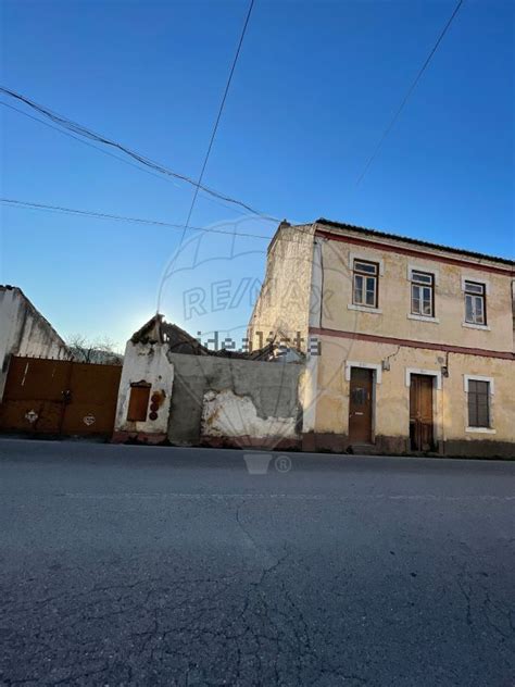 Casa ou moradia à venda em São Miguel do Rio Torto e Rossio ao Sul do