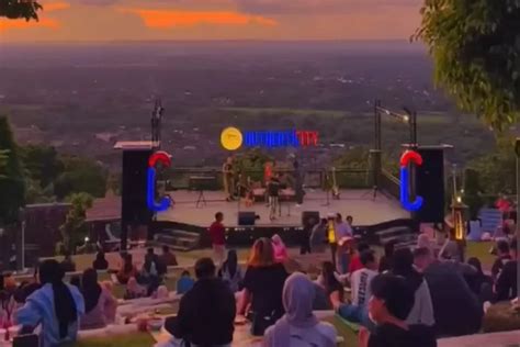 Nongkrong Murah Di Puncak Sosok Jogja Memiliki View Sunset Terbaik