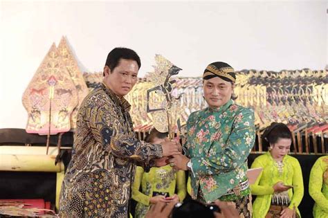 Hadiri Pergelaran Wayang Kulit Di Karangdowo Wabup Klaten Saya Harap