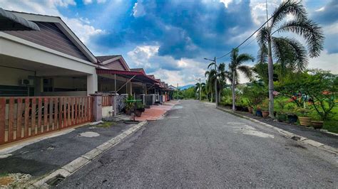 Teres Setingkat Depan Padang Untuk Dijual Di Klebang Chemor Ejen