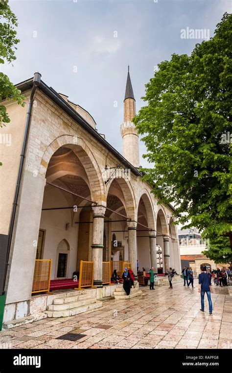 Gazi Husrev Beg Mosque Courtyard The Largest Historical Mosque In