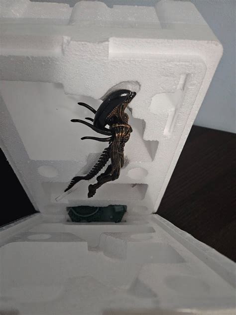 Eaglemoss Alien Resurrection Swimming Xenomorph Action Figure New Ebay